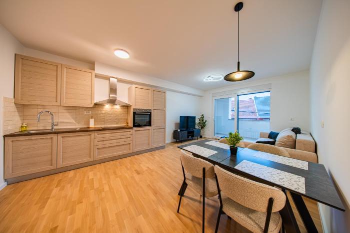 Flex SelfCheckIns 198 - Zagreb - Bedroom - Parking - Loggia