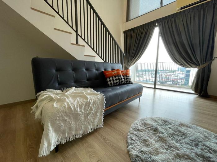Emporis 8 Cozy SOHO house SEGI THOMSON EMHUB Kota Damansara