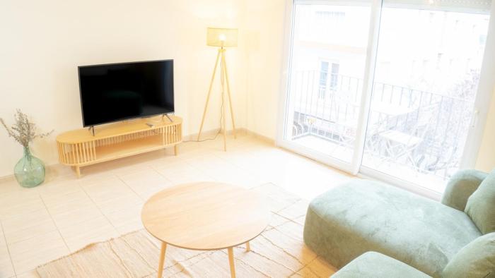 Apto familiar a pasos del mar en Roses BravaDreams