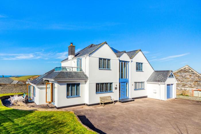5 Bed in Trevone oc-s30762