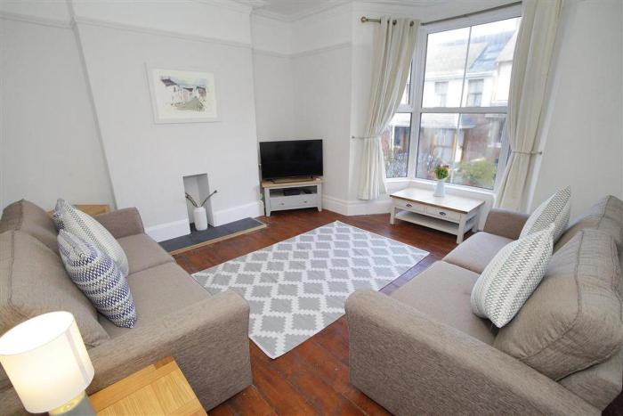 4 Bed in Mumbles oc-hh1209