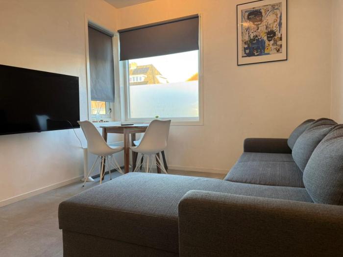 Stratum Apartment No Kitchen - By T&S