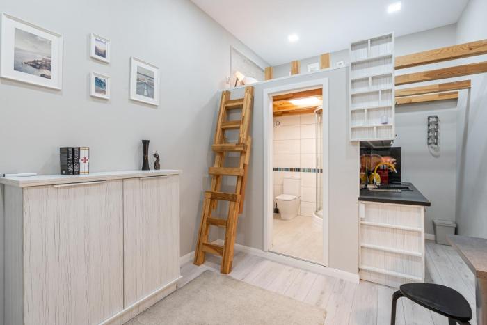 Theater Studios - standard