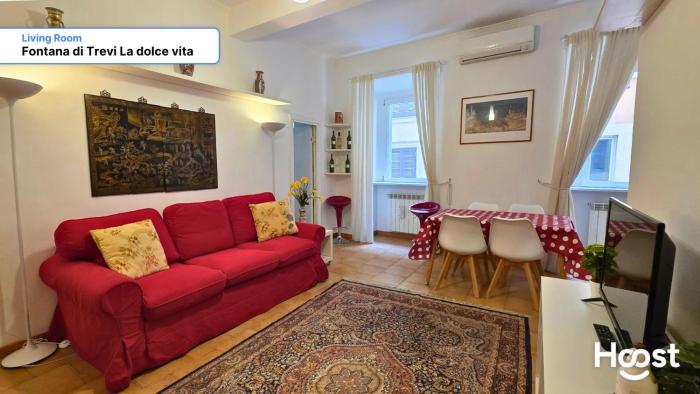 Trevi Fountain La Dolce Vita