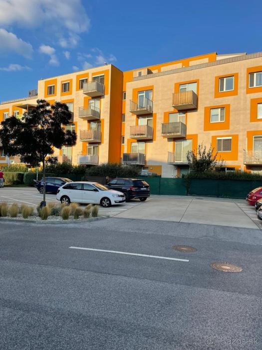 AAA1 - Apartmán s balkónom