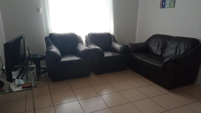 Spacious and cozy apartment, good location