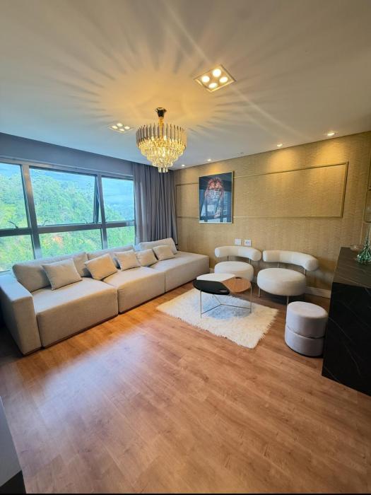 Apartamento na praia brava luxo