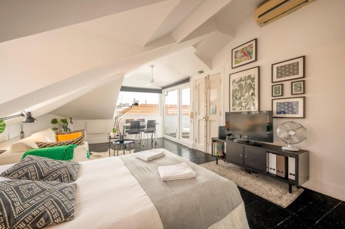 Stylish Penthouse Studio w Terrace by Porta85