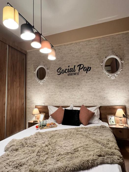 Social Pop Apartment