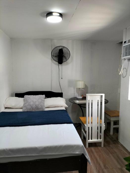 Corner Nook Transient