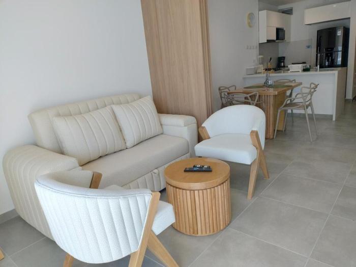 Modern Apartment Steps from the Sea - 703