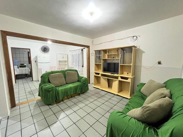 Casa completa - 350m da Praia 10 pessoas