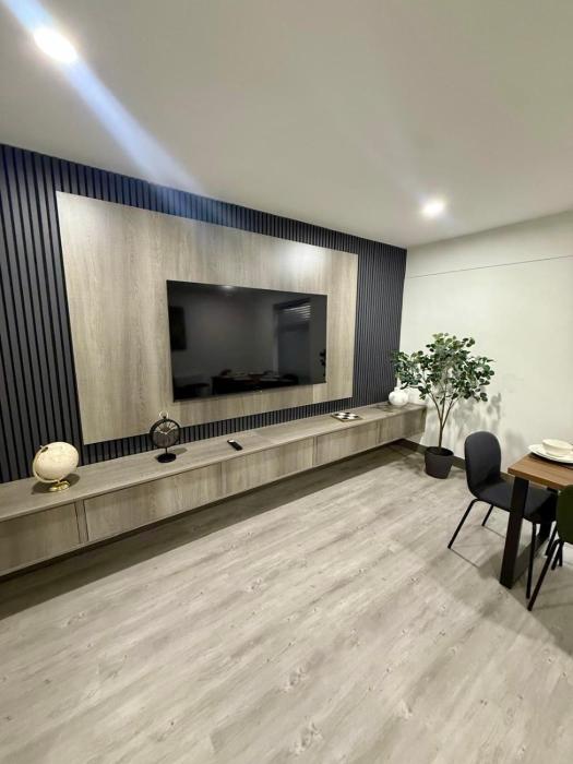 Brand New 4 bed Stunning Spacious Flat In Shepshed