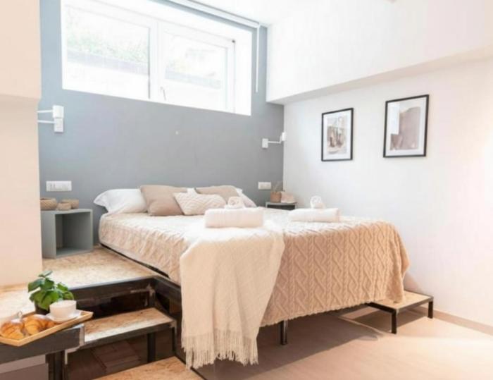 Cozy Modern 1 Bedroom Apartment 15 Min from Duomo