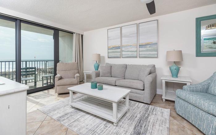 Island Winds West 2723-4