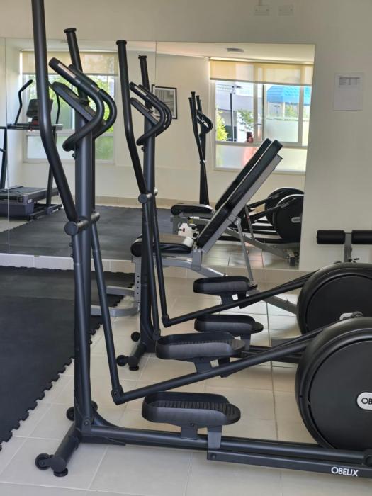 Nuevo céntrico con piscina y estacionamiento