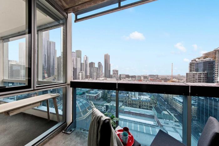 Stylish QV 2BR City Stay & Views