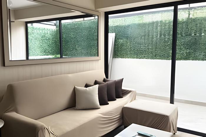 New & Spacious Apartment in Lince