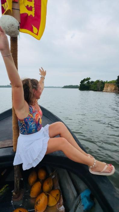 Saki villa, boat tour with sea food & rottie