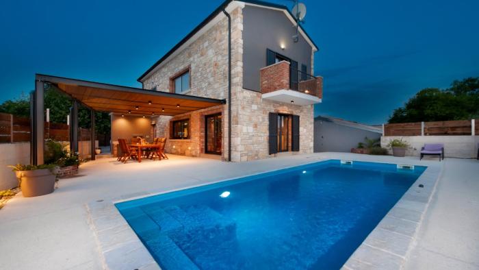 Beautiful Villa Baraka with pool near Pazin