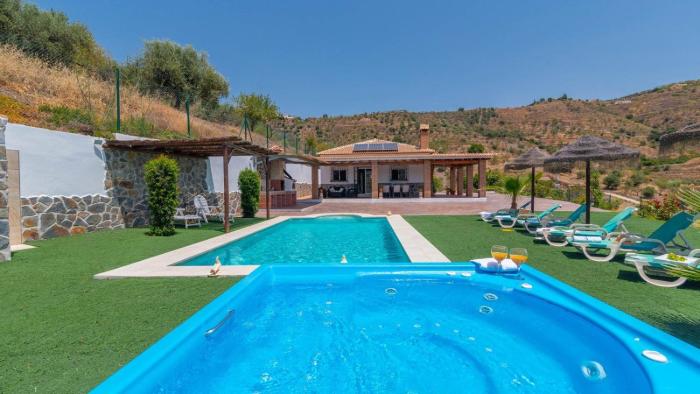 Casa La Fuente Pintá Arenas by Ruralidays