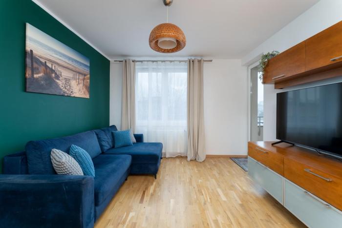 Tauron Arena Homely Apartment by BookingHost