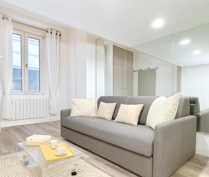 Stylish studio near the Tuileries Gardens