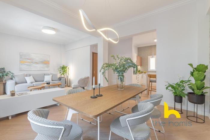 Spacious 3BR Retreat w 2 Baths & Fast Wi-Fi