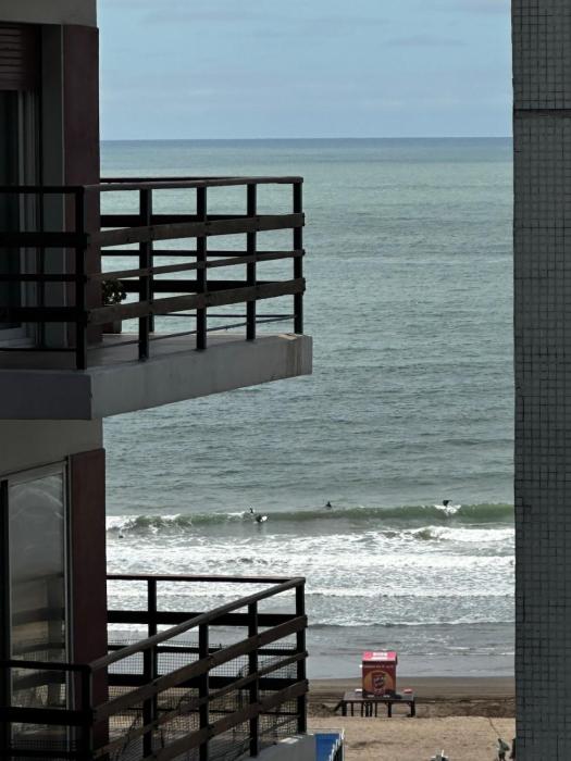 Departamento en playa grande-3 ambientes con dependencia y cochera