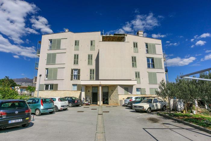 Idyllisches Apartment mit Parkplatz, WiFi, Klima, Waschmaschine