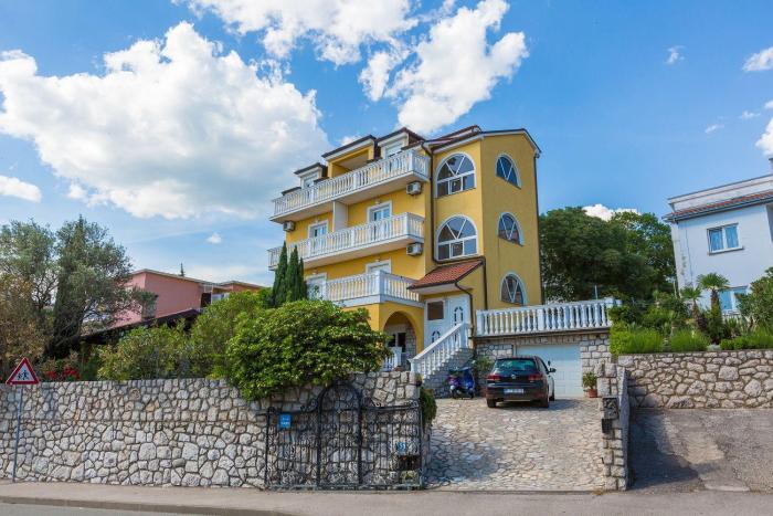Süßes Studio-Apartment nur 300 Meter zum Strand mit romantischem Balkon