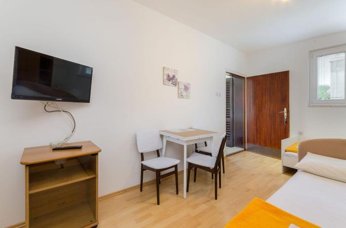 Idyllisches Studio-Apartment in der Altstadt mit Privatparkplatz und 400 Meter zum Strand