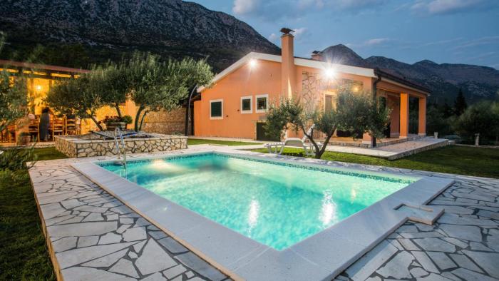 Villa Marija Desne by Villas Guide