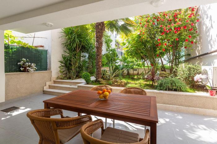 Hundefreundliches Apartment mit mediterranem Garten - 600 Meter zum Strand