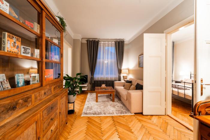 Charming Apartment in Haštalská