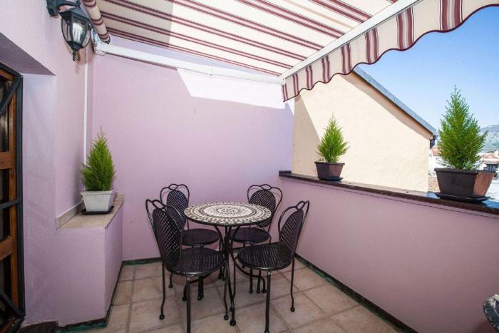 Charmantes Apartment nur 80 Meter zum Strand mit romantischen Balkon