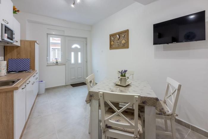 Zentrales Apartment nur 250 Meter zum Strand mit Privatparkplatz