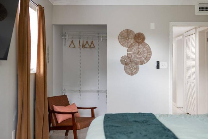 Stylish 2BR Home Near Disney and Universal Orlando