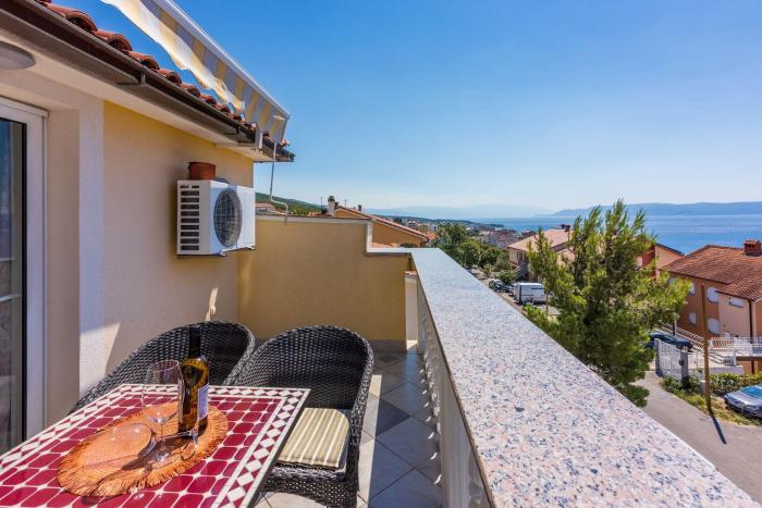 Besonderes Studio-Apartment nur 800 Meter zum Strand mit Meerblick, Parkplatz, Grill