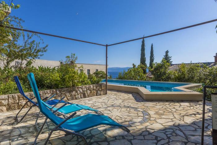 Hundefreundliches Studio-Apartment nur 80 Meter zum Strand mit Pool