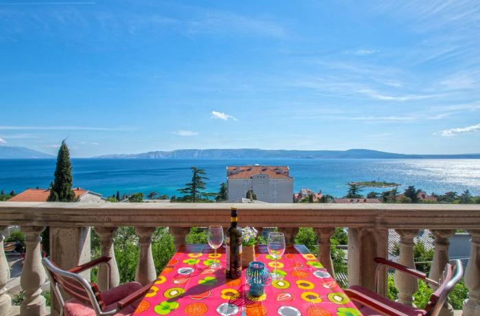 Komfortables Apartment nur 400 Meter zum Strand mit traumhaften Meerblick