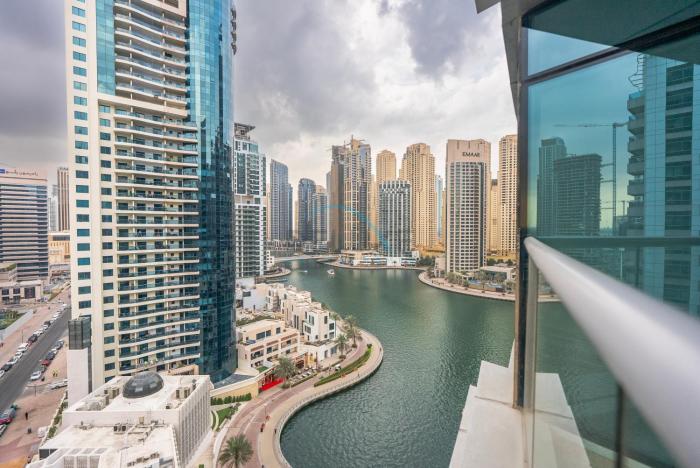 Marina Canal View Apartment, Walking Distance to The Metro and Tram, Near The Beach and Top Dining - Bayside Residence, Dubai Marina by Deluxe Holiday Homes