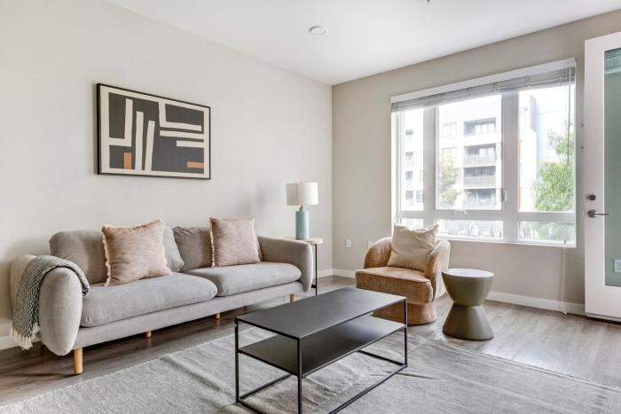 Blueground Santa Clara pool nr Santa Clara Park SFO-1879