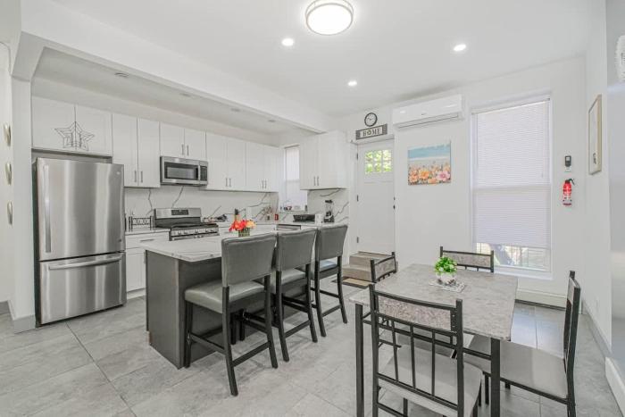 Luxury 3BE 3BA Duplex in Brooklyn just Few Minutes to NYC