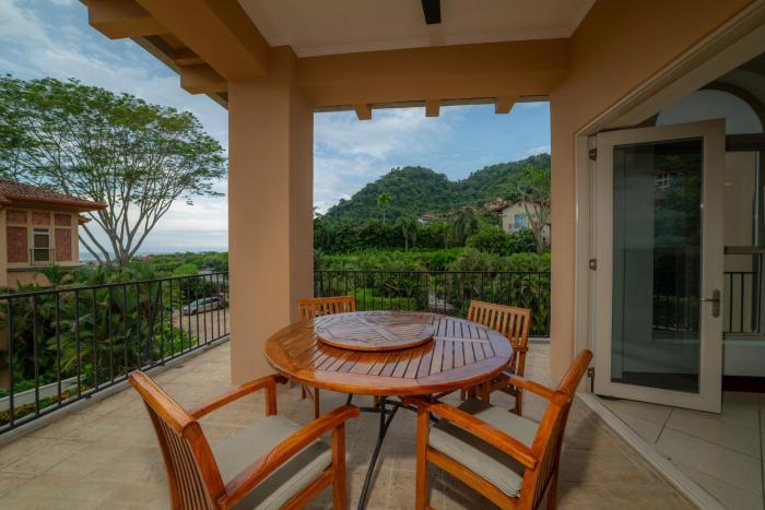 Bella Vista 1C 3 bdrs garden view in Los Suenos