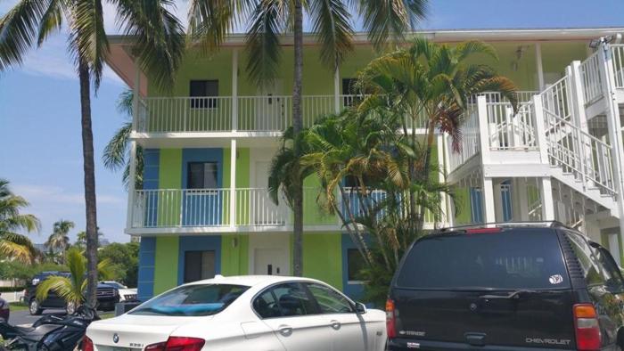 Tropical Sands Resort