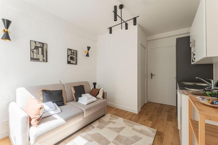 Elegant studio in Avenue Kléber, Paris 16th