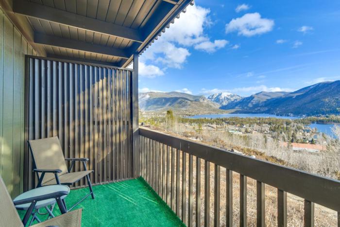 Ski, Hike and Snowmobile Mtn-View Grand Lake Gem!