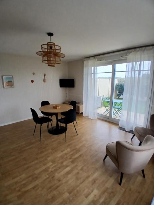 Studio front de mer, jardin, parking