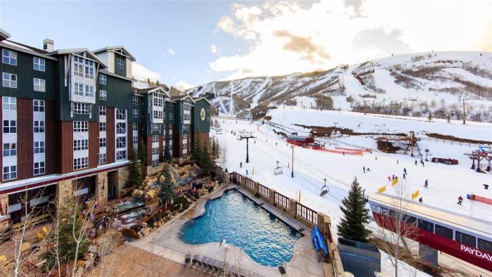 Ski-In Ski-Out 2BR at Marriott MountainSide Villa